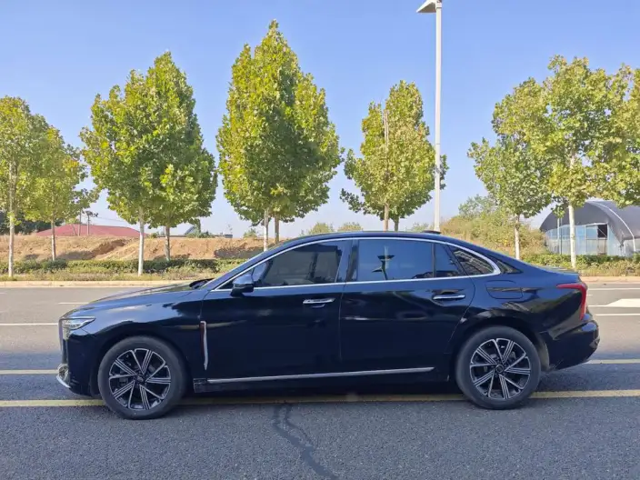 Hongqi H5 PHEV 2025 Model 130 Chao Hybrid Edition