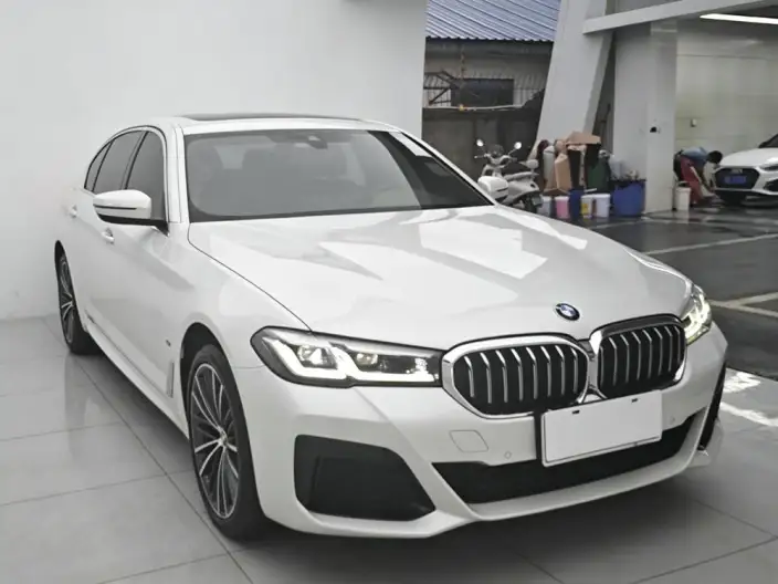 BMW 5 Series 2023 Model 530Li Leading Model M Sports Set – фото 3