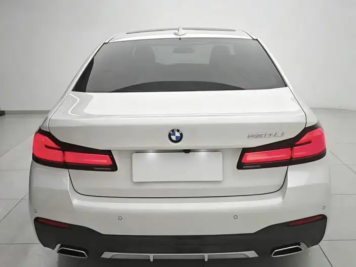 BMW 5 Series 2023 Model 530Li Leading Model M Sports Set – фото 6