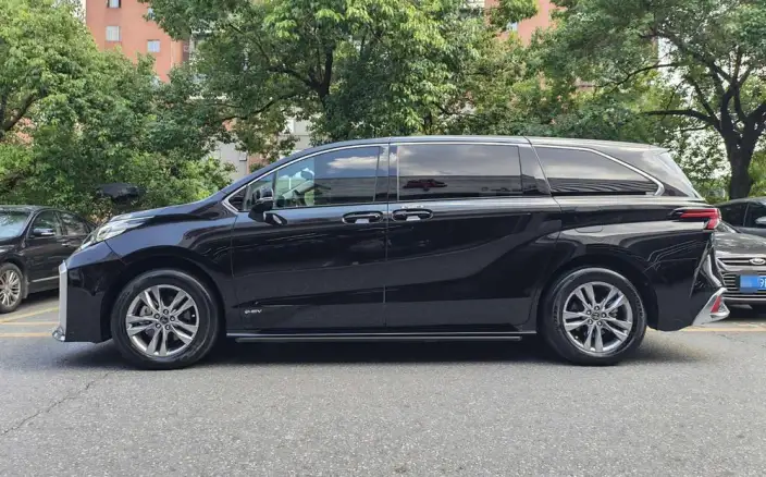 Toyota Sienna 2024 Model Hybrid 2.5L Comfort Edition