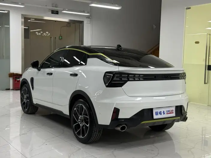 Lynk & Co 05 2022 Model 2.0TD 2WD Shine Halo