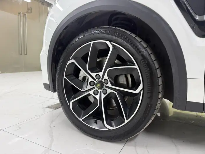 Lynk & Co 05 2022 Model 2.0TD 2WD Shine Halo – фото 7