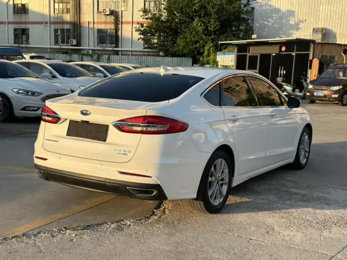 Ford Mondeo 2020 Model EcoBoost 180 Fashion Model – фото 6