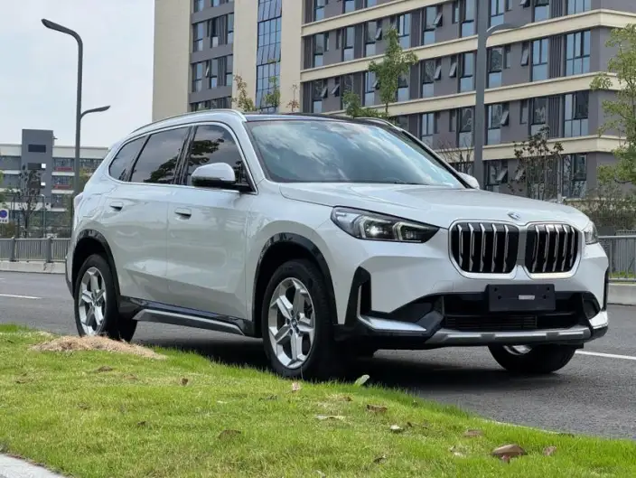 BMW X1 2023 Model sDrive20Li X Design Set – фото 3