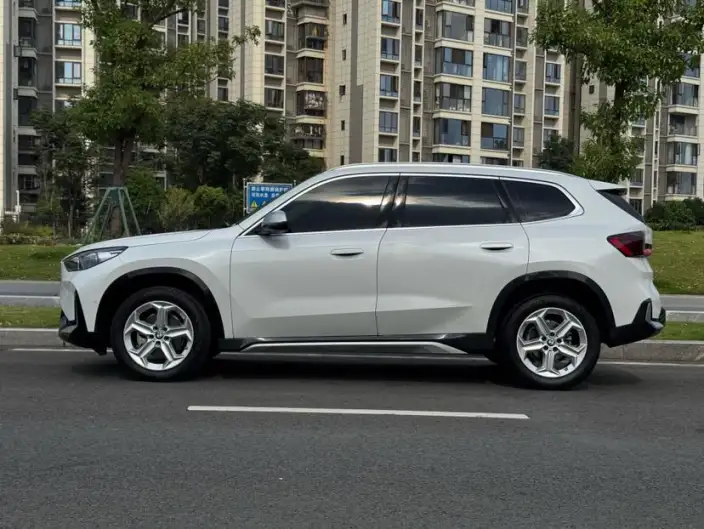 BMW X1 2023 Model sDrive20Li X Design Set – фото 4