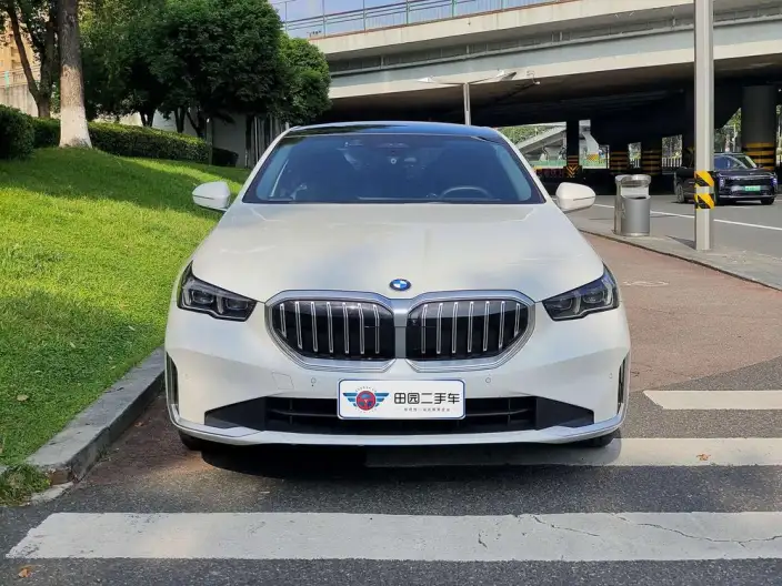 BMW 5 Series 2024 Model 530Li Exclusive Model M Sports Set – фото 2