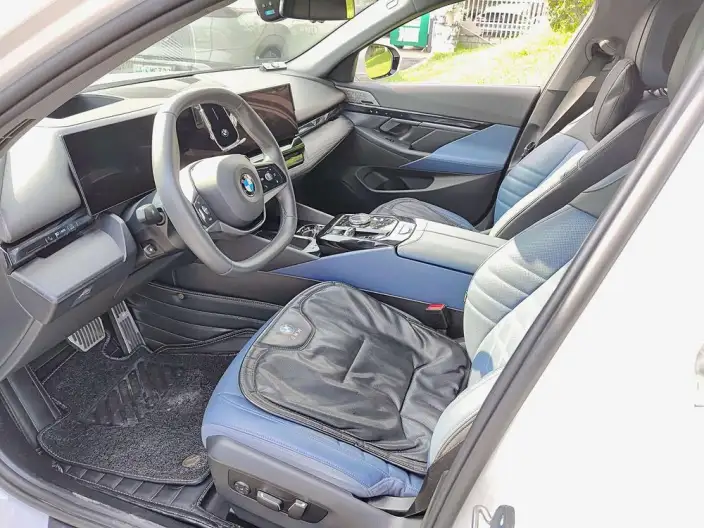 BMW 5 Series 2024 Model 530Li Exclusive Model M Sports Set – фото 9