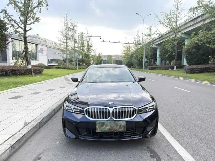 BMW 3 Series 2023 Model 320Li M Sports Set – фото 2