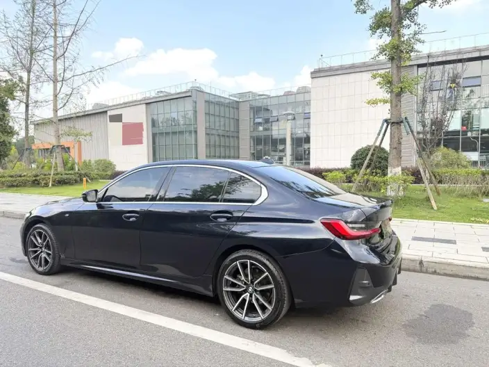 BMW 3 Series 2023 Model 320Li M Sports Set – фото 4