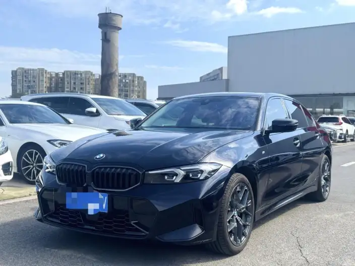 BMW 3 Series 2025 Model 330Li M Sports Night Set – фото 1