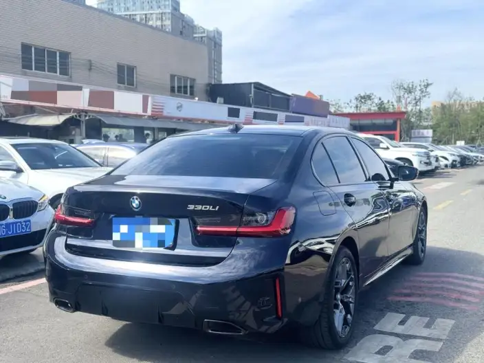 BMW 3 Series 2025 Model 330Li M Sports Night Set – фото 6