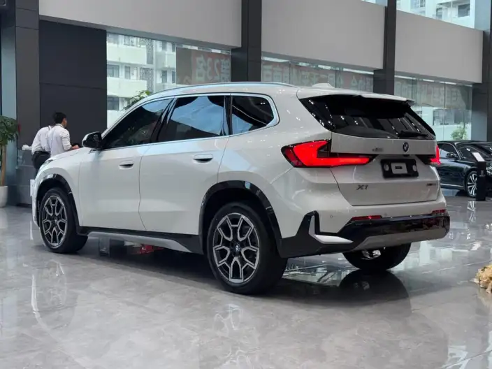 BMW X1 2025 Model sDrive25Li X Design Set – фото 3