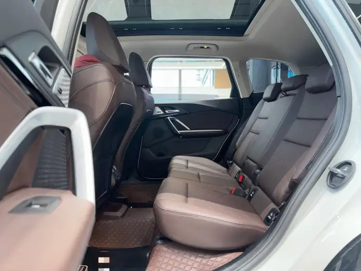 BMW X1 2025 Model sDrive25Li X Design Set – фото 9