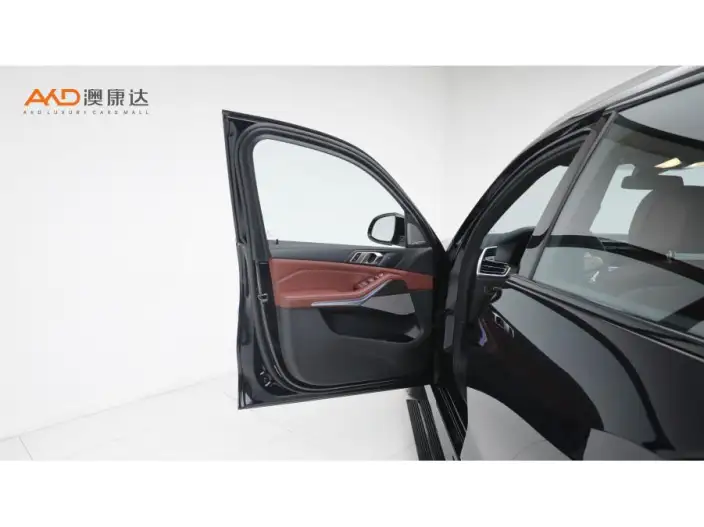 BMW X5 2022 Model Facelift xDrive 40Li M Sports Set – фото 9