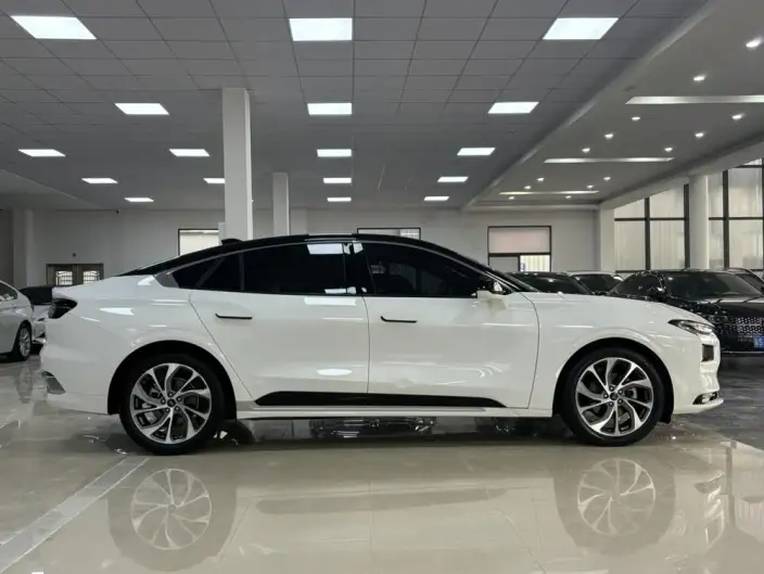 Ford Mondeo 2022 Model Facelift EcoBoost 245 Supreme Model – фото 6