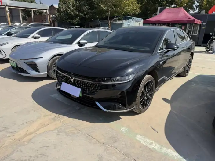 VOYAH Pursuit PHEV 2024 Model Ultra-long Endurance 4WD Ultimate Edition – фото 1