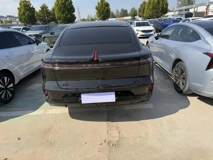 VOYAH Pursuit PHEV 2024 Model Ultra-long Endurance 4WD Ultimate Edition – фото 4