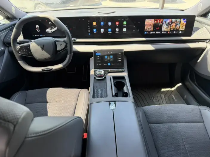 VOYAH Pursuit PHEV 2024 Model Ultra-long Endurance 4WD Ultimate Edition – фото 8