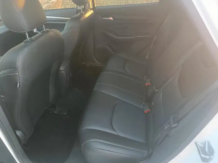 Ford Escort 2021 Model 1.5L Automatic Diamond Edition – фото 9