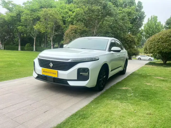 Baojun RC-5 2020 Model 1.5L CVT Smart Shine Elite Model – фото 1