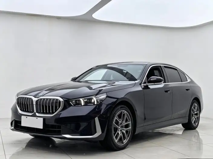 BMW 5 Series 2024 Model 530Li Leading Model Luxury Set – фото 1