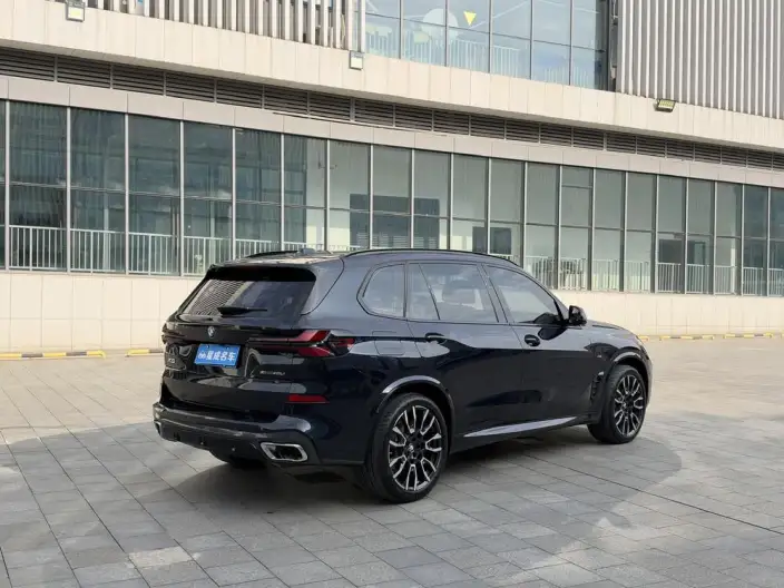 BMW X5 2023 Model xDrive40Li M Sports Night Set – фото 6