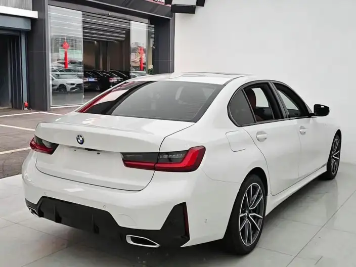 BMW 3 Series 2025 Model 325Li M Sports Set – фото 7