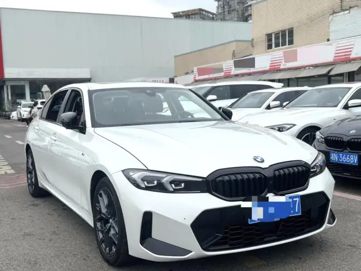 BMW 3 Series 2025 Model 330Li M Sports Night Set – фото 3