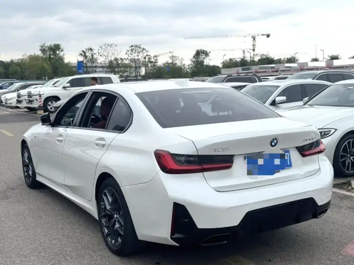 BMW 3 Series 2025 Model 330Li M Sports Night Set – фото 4