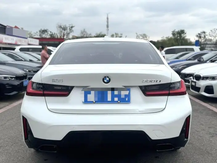 BMW 3 Series 2025 Model 330Li M Sports Night Set – фото 5