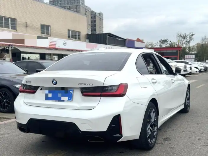 BMW 3 Series 2025 Model 330Li M Sports Night Set – фото 6