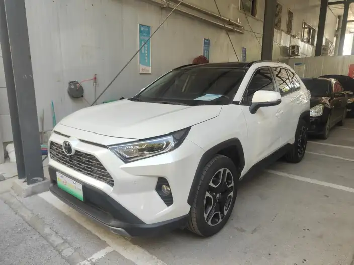 Toyota RAV4 2021 Model 2.0L CVT 4WD Premium Edition