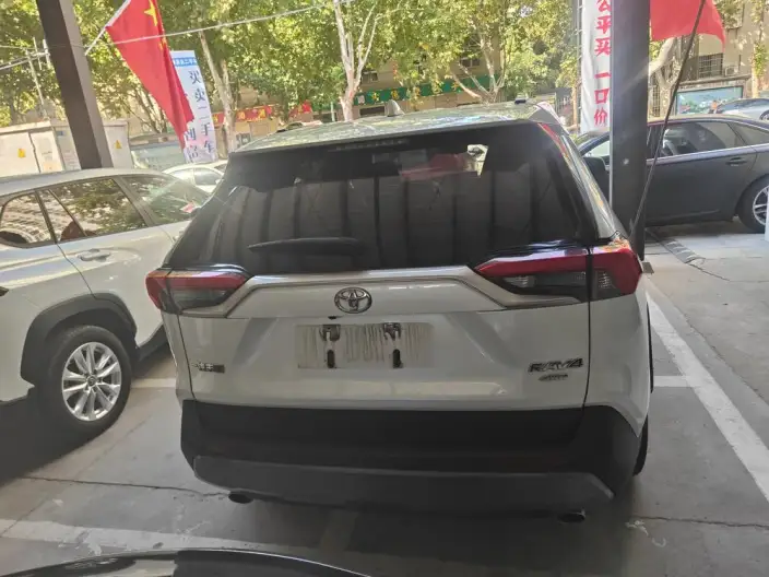 Toyota RAV4 2021 Model 2.0L CVT 4WD Premium Edition