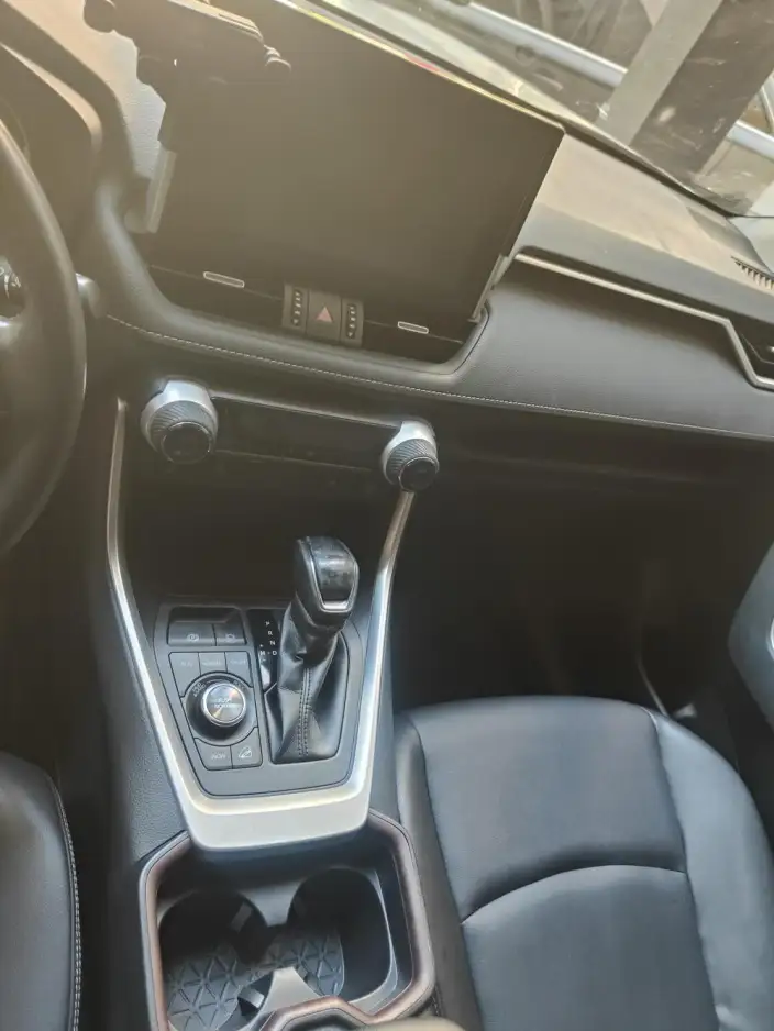 Toyota RAV4 2021 Model 2.0L CVT 4WD Premium Edition – фото 6