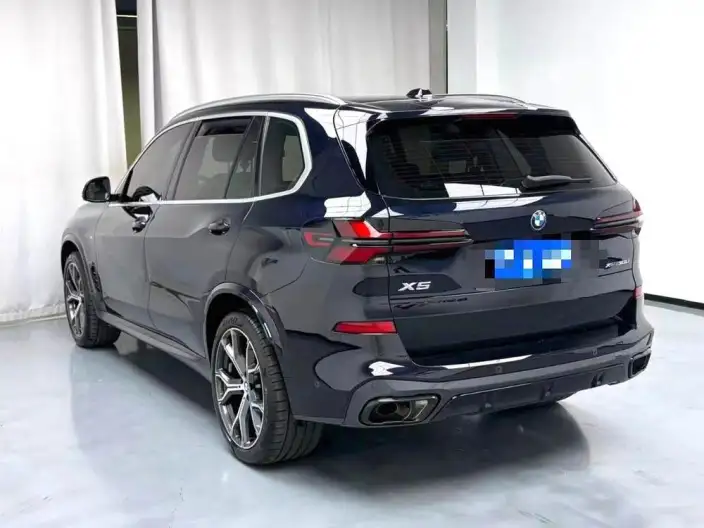 BMW X5 2023 Model xDrive30Li Exclusive Model M Sports Night Set – фото 4
