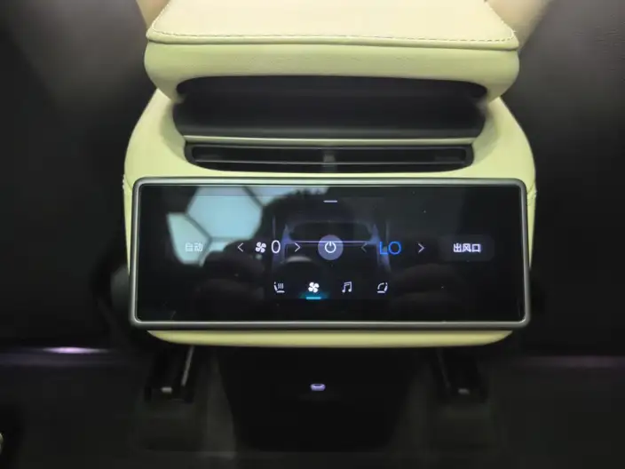 NIO ES6 2025 Model 75kWh – фото 9