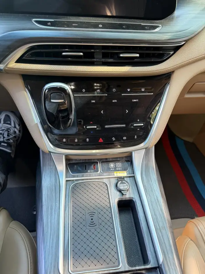 Buick GL8 2021 Model ES Luzun 653T Exclusive Model – фото 5