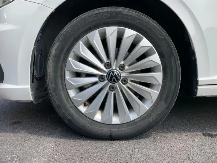 Volkswagen Lavida 2021 Model 1.5L Automatic Comfort Edition – фото 7