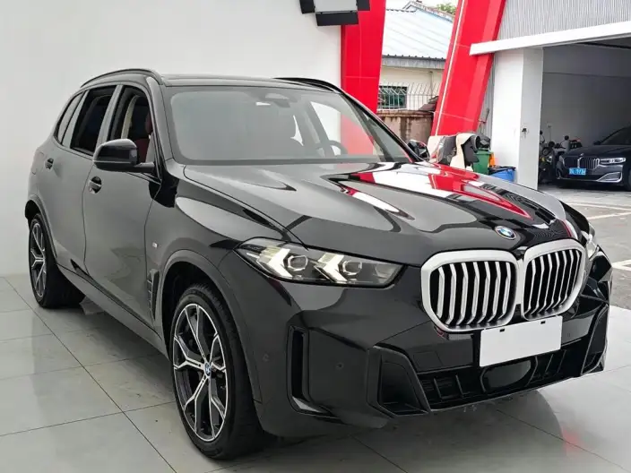 BMW X5 2025 Model xDrive30Li Exclusive Model M Sports Night Set