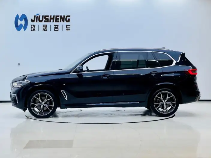 BMW X5 2022 Model Facelift xDrive 40Li M Sports Set