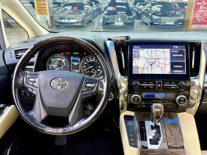 Vellfire 2021 Model Toyota Crown Hybrid 2.5L HV Premium Edition – фото 7