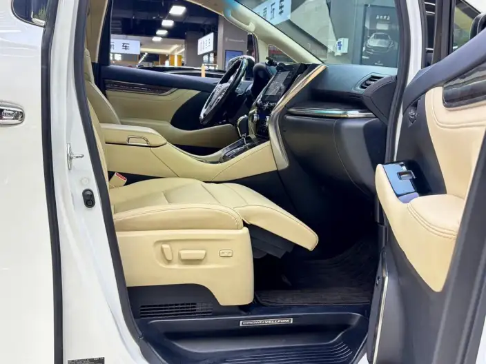 Vellfire 2021 Model Toyota Crown Hybrid 2.5L HV Premium Edition – фото 9