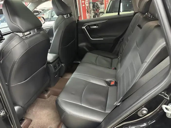 Toyota Wildlander 2023 Model 2.0L 2WD Luxury PLUS Edition – фото 9
