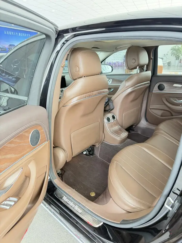 Mercedes-Benz E-Class 2021 Model E 300 L Fashion Model sedan – фото 8