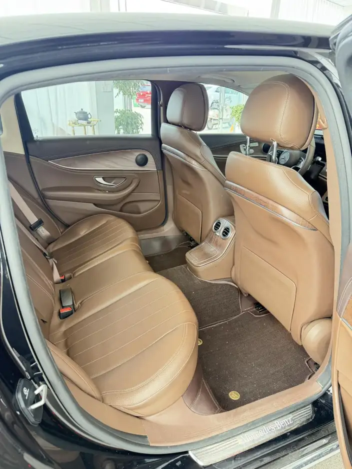 Mercedes-Benz E-Class 2021 Model E 300 L Fashion Model sedan – фото 10