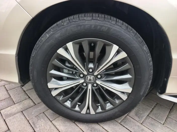 Honda UR-V 2020 Model 370TURBO 4WD Exclusive Edition – фото 9