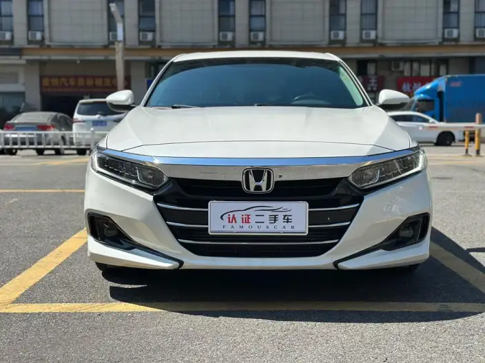 Honda Accord 2022 Model 260TURBO Deluxe Edition – фото 2