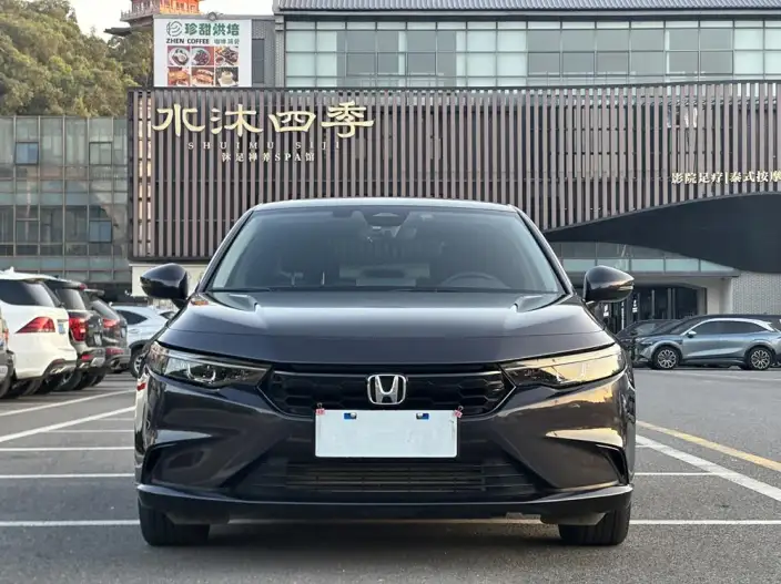 Model Ge 2023 Model 240TURBO CVT Deluxe Edition – фото 2