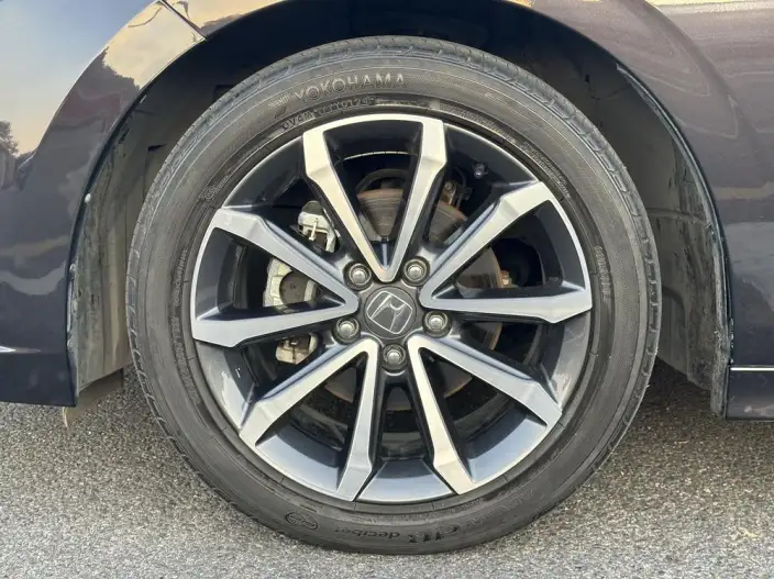 Model Ge 2023 Model 240TURBO CVT Deluxe Edition – фото 9