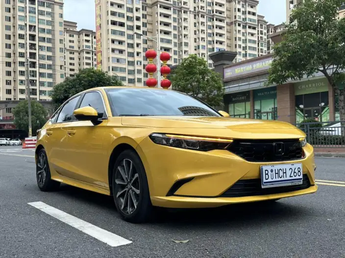 Model Ge 2023 Model 240TURBO CVT Smart Edition – фото 3